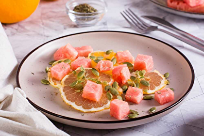 Bar mariné et carpaccio de pamplemousse