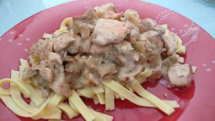 Tagliatelles Fraîches au Saumon