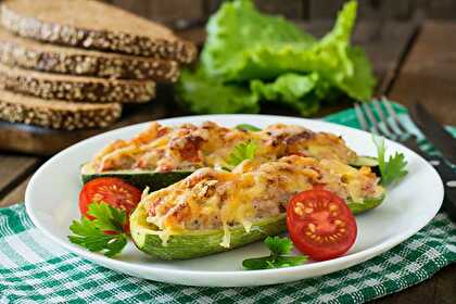 Courgettes Farcies au Poulet et Fromage Ail et Herbes