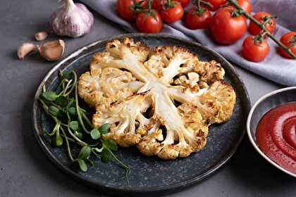 Steak de Chou-Fleur Grillé au Curry